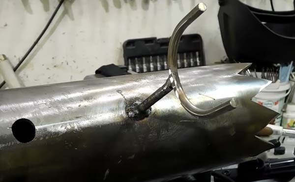 Самодельная походная печка из куска трубы и газовой горелки